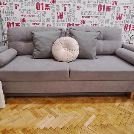 6-Pack Apartment In The Party District Budapest Exterior photo